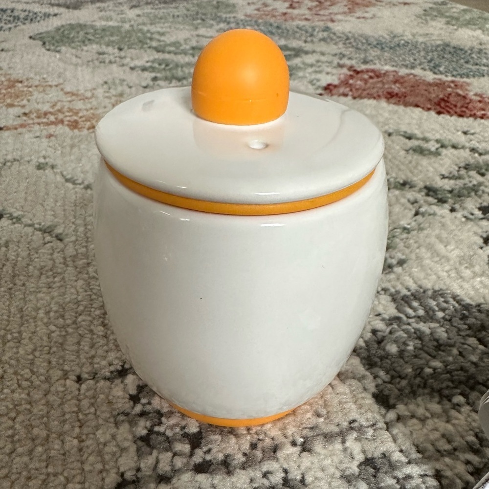 Vintage Egg-Tastic Ceramic Microwave Egg Cooker & Poacher Magic Under The Lid - Picture 6 of 11